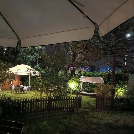 Il Tulipano Free Private Parking Bed & Breakfast 3*