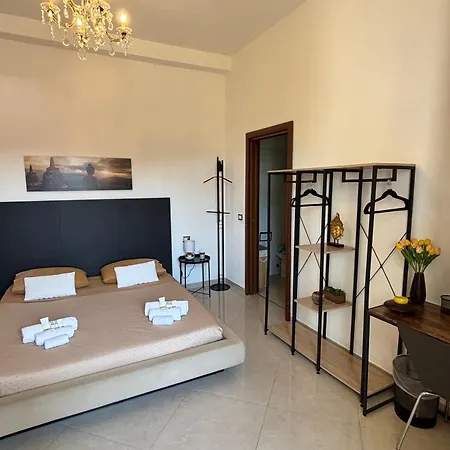 Il Tulipano Free Private Parking 3* Como