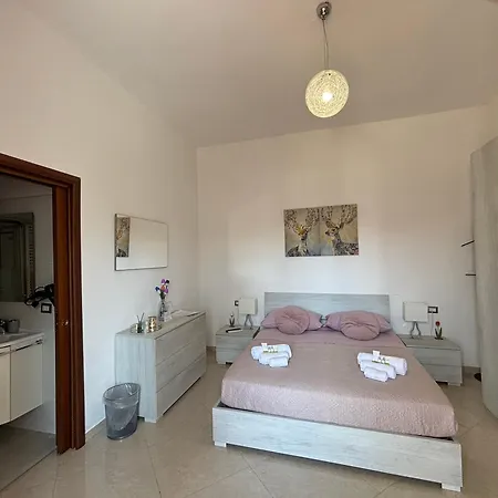 Bed and breakfast Il Tulipano Free Private Parking Como